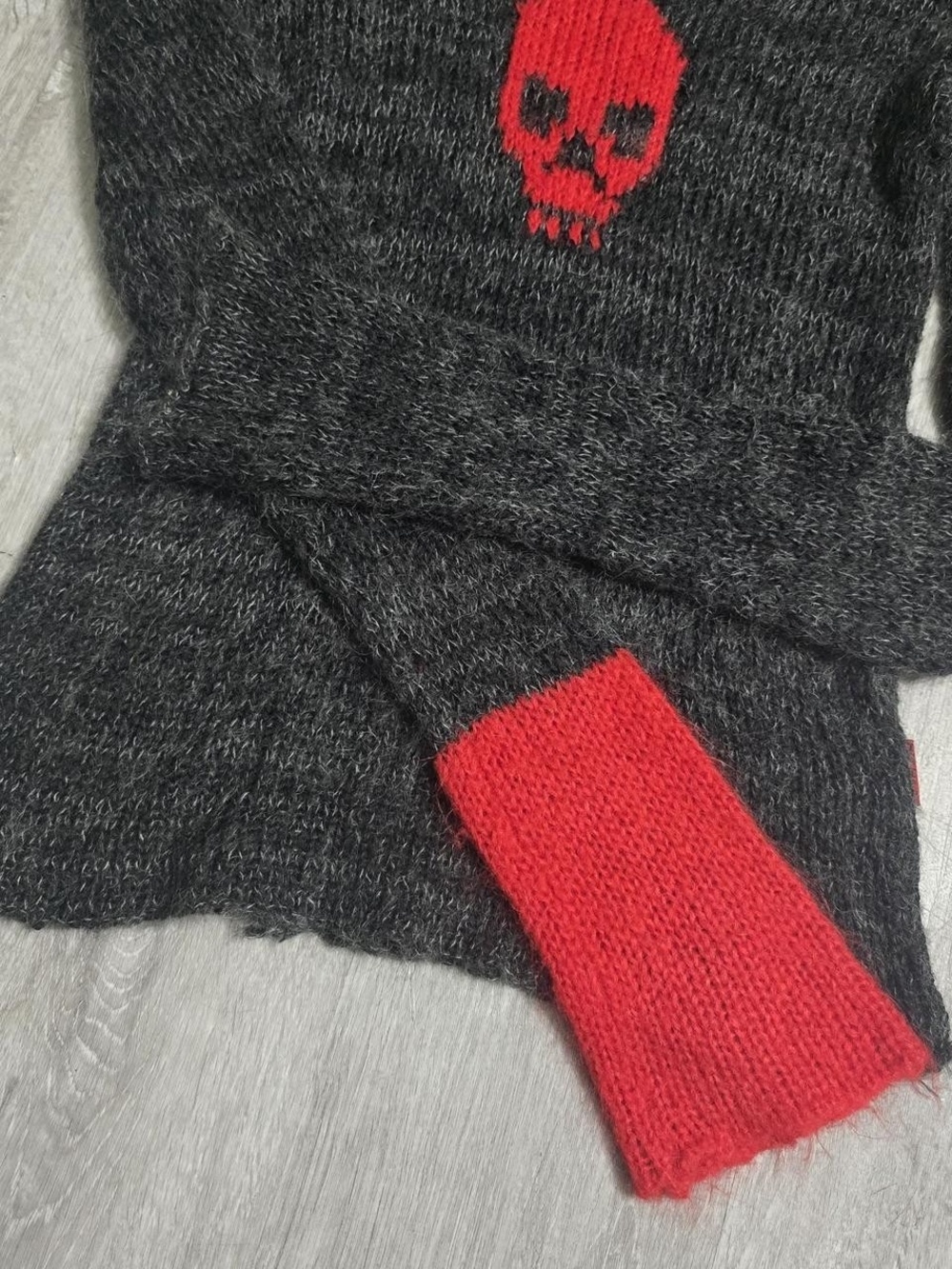 Vintage Y2K Tripp NYC Skull Grey/Red Mohair Knit Sweater RARE Size XS - Picture 8 of 8
